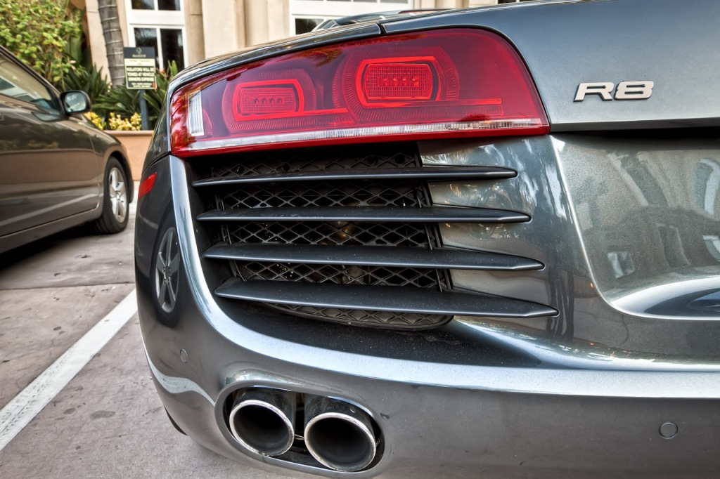 The grills on the Audi R8 have to be one of the sexiest grills designed on a
